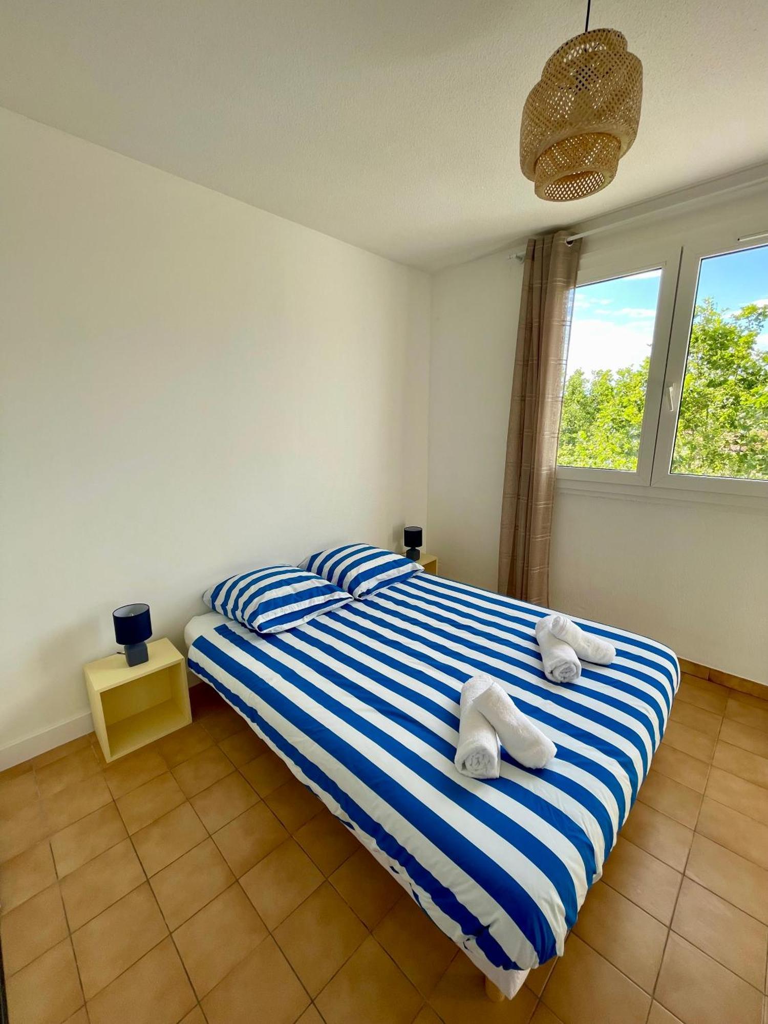 Ferienwohnung Superbe Duplex Refait A Neuf ! Hyères Exterior foto